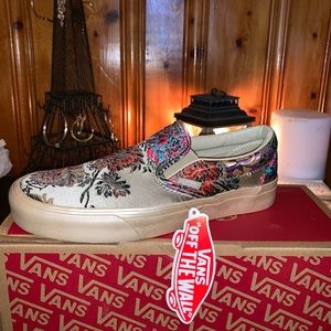 VANS slip on BRAND NEW not worn
